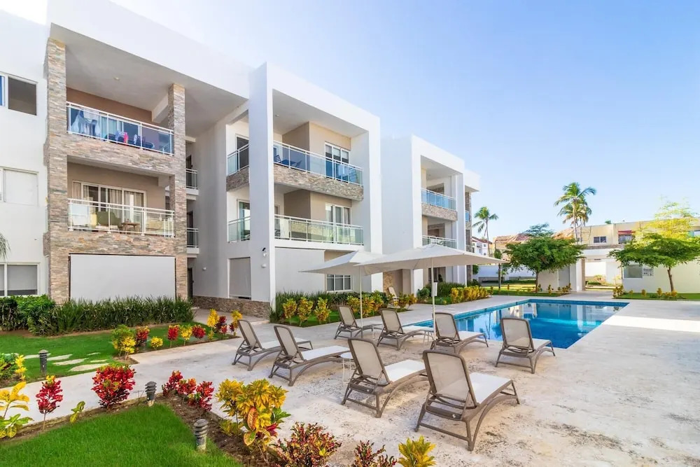 Modern 2-br Apartment in Paseo del Mar - Bavaro