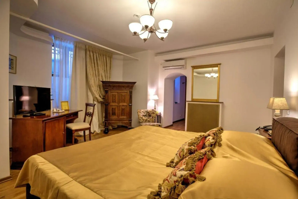 Royyal Central Apartament Free Wifi And Parking