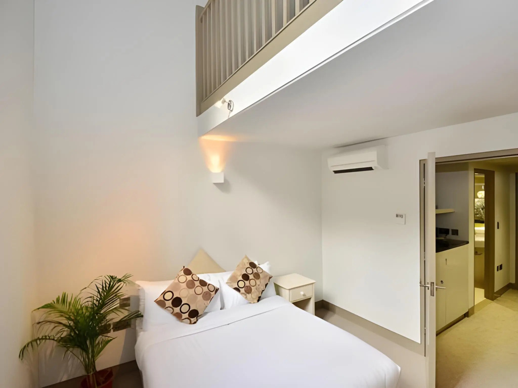 Arch Hotel