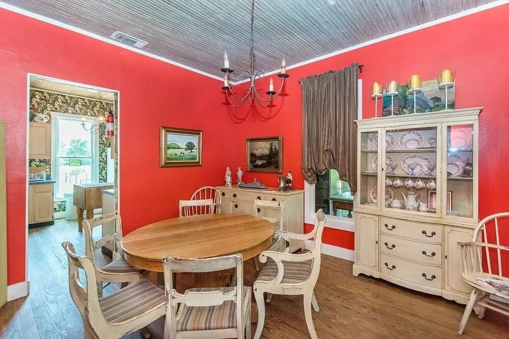 Fischer 3 Bedroom Farmhouse by RedAwning