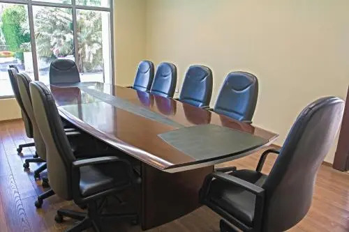 Almoayyed Suites