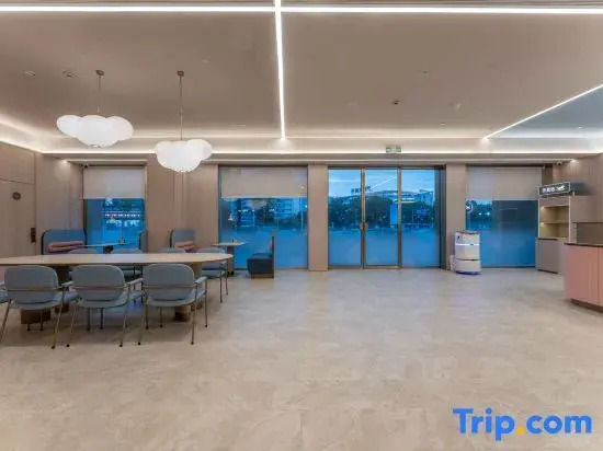 HanTing Hotel (Yiwu Global Digital Trade Center Zhejiang University Fourth Affiliated Hospital)