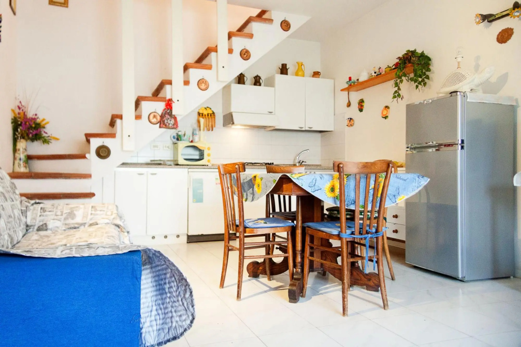 Trilocale Azzurro with small garden-TRILOCALE AZZURRO