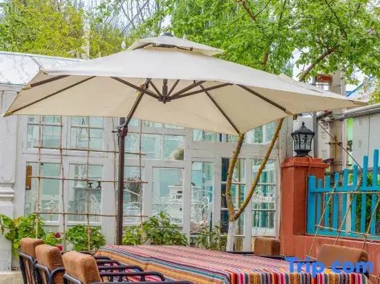 Fan Hotel
