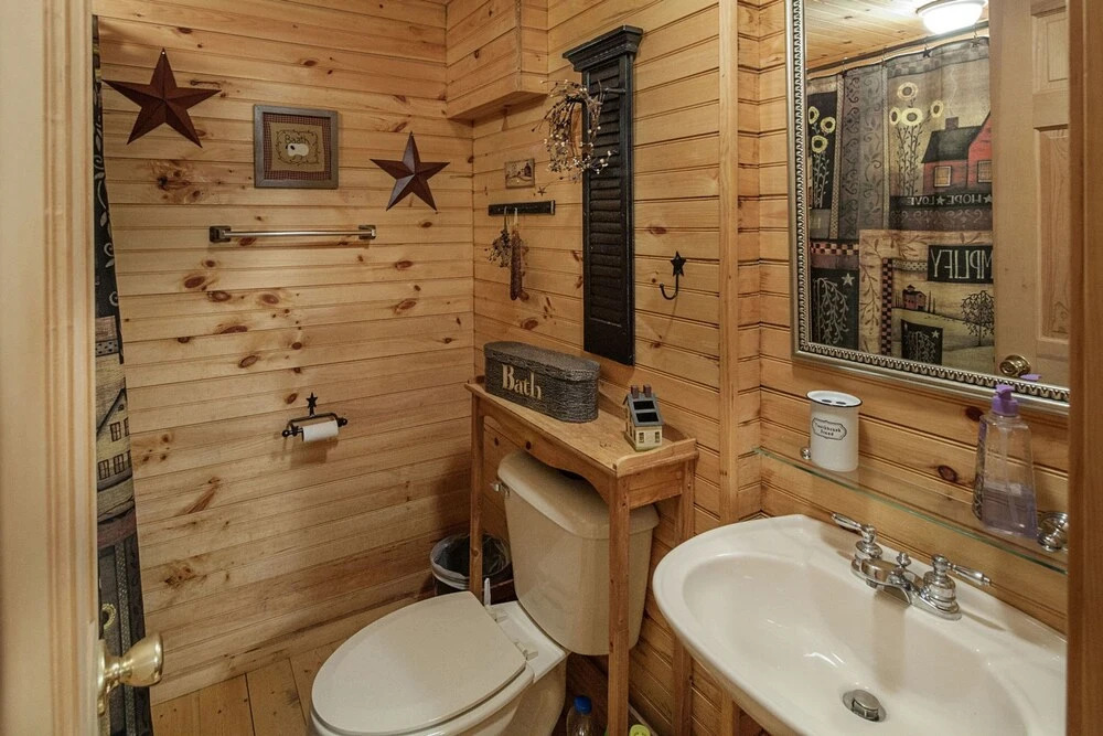 Jalyns Treehouse by Eagles Ridge Resort