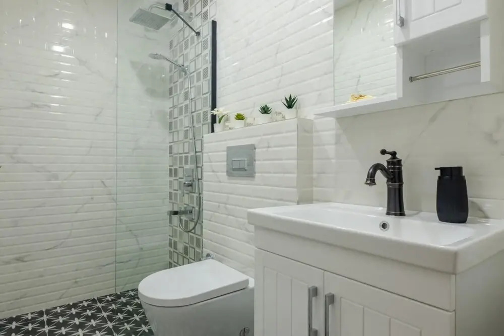 Spectacular Flat Near Bull Statue in Kadikoy