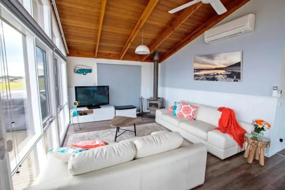 Killy Views Stunning Waterfront Pet Friendly Fireplace Free EV Charger 7 kW