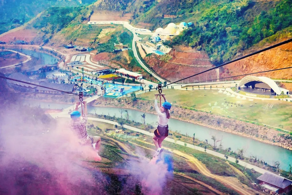 Moc Chau Island - Mountain Park and Resort