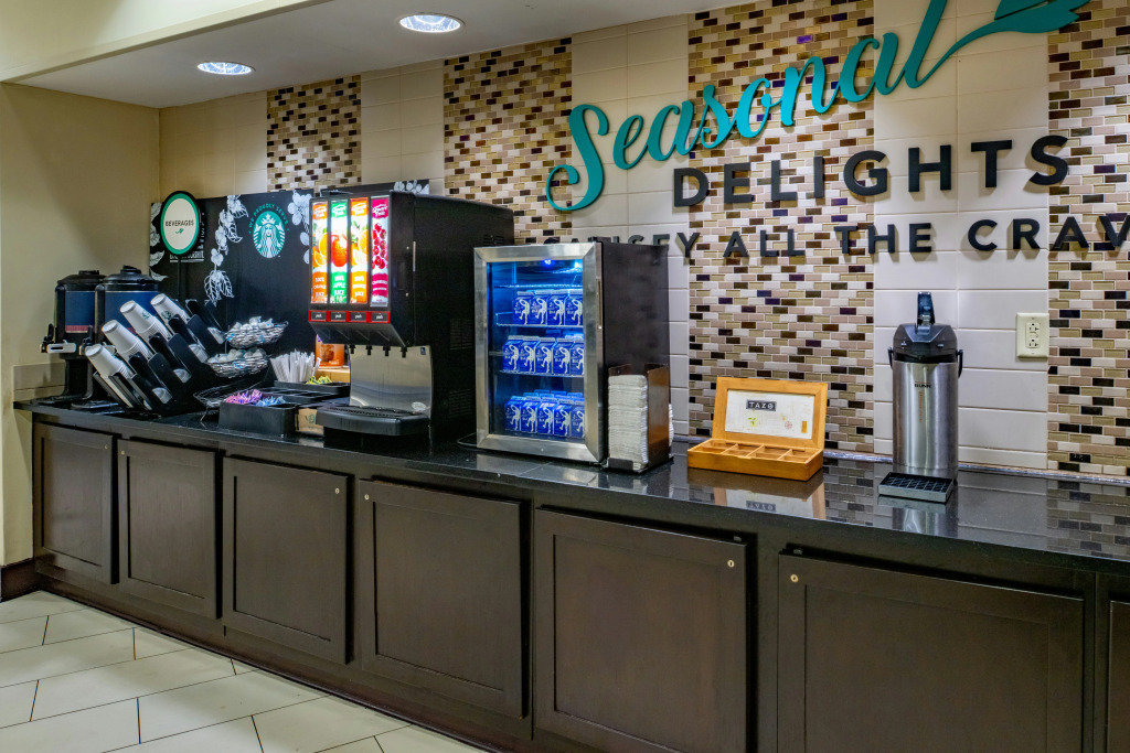 Embassy Suites by Hilton St Louis Airport