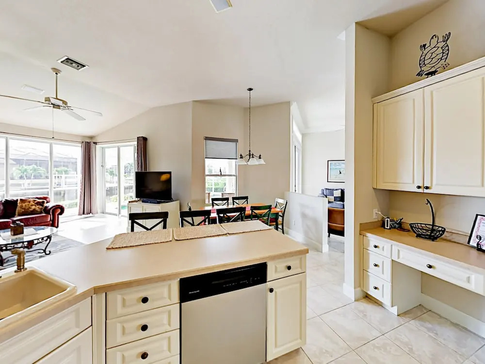 28 Algonquin Ct Home 4 Bedrooms 2 Bathrooms Home