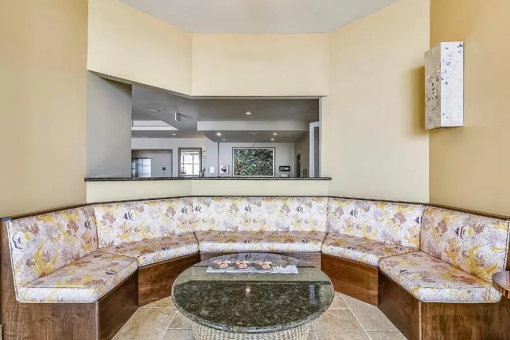 Emerald 707 by Ryson Vacation Rentals