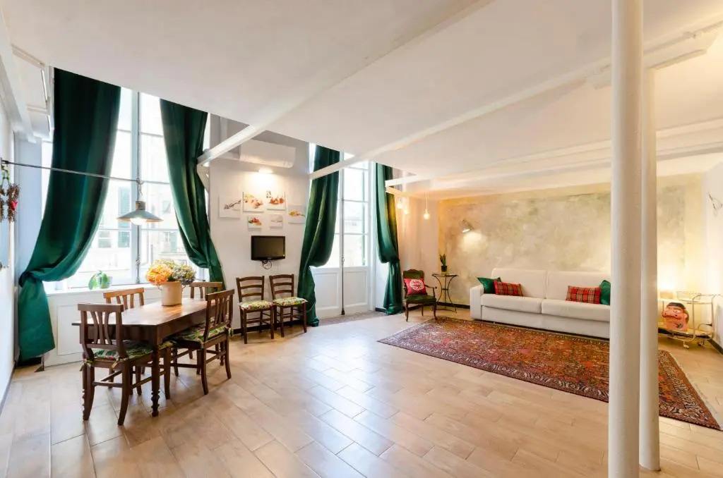 JOIVY Superb Flat Near Ch. Columbus' House
