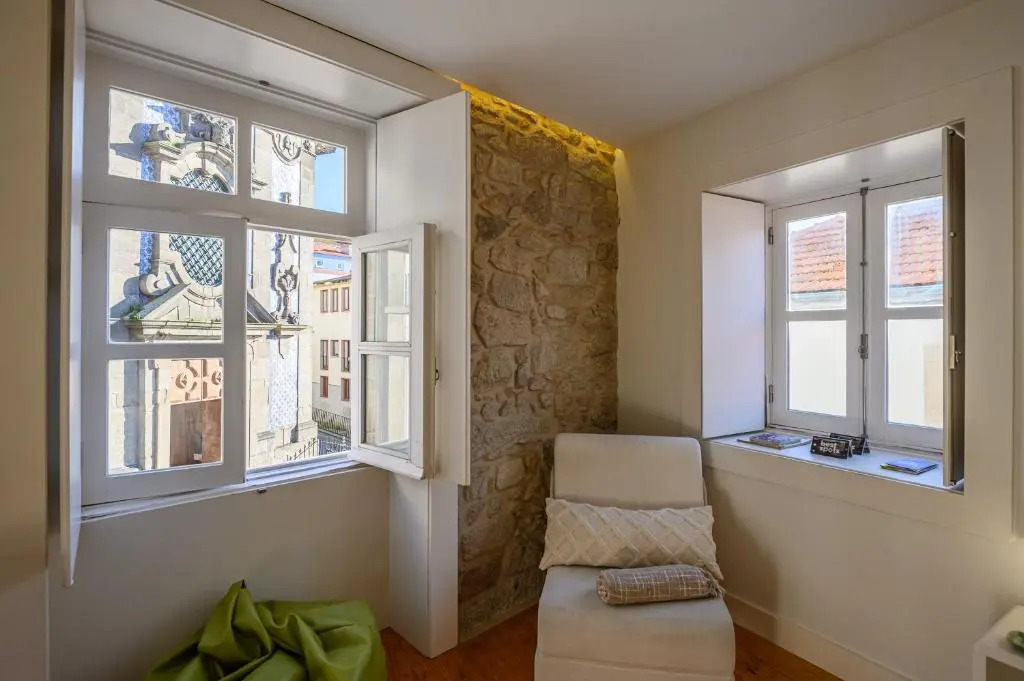 PWHC Miragaia Apartments