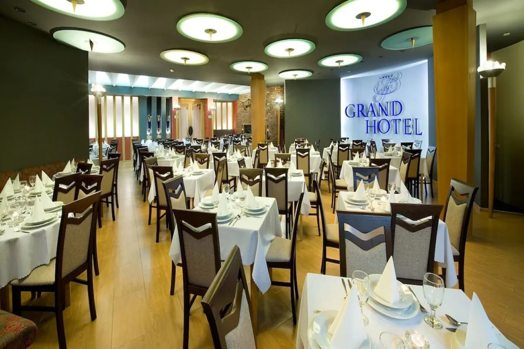 Grand Hotel