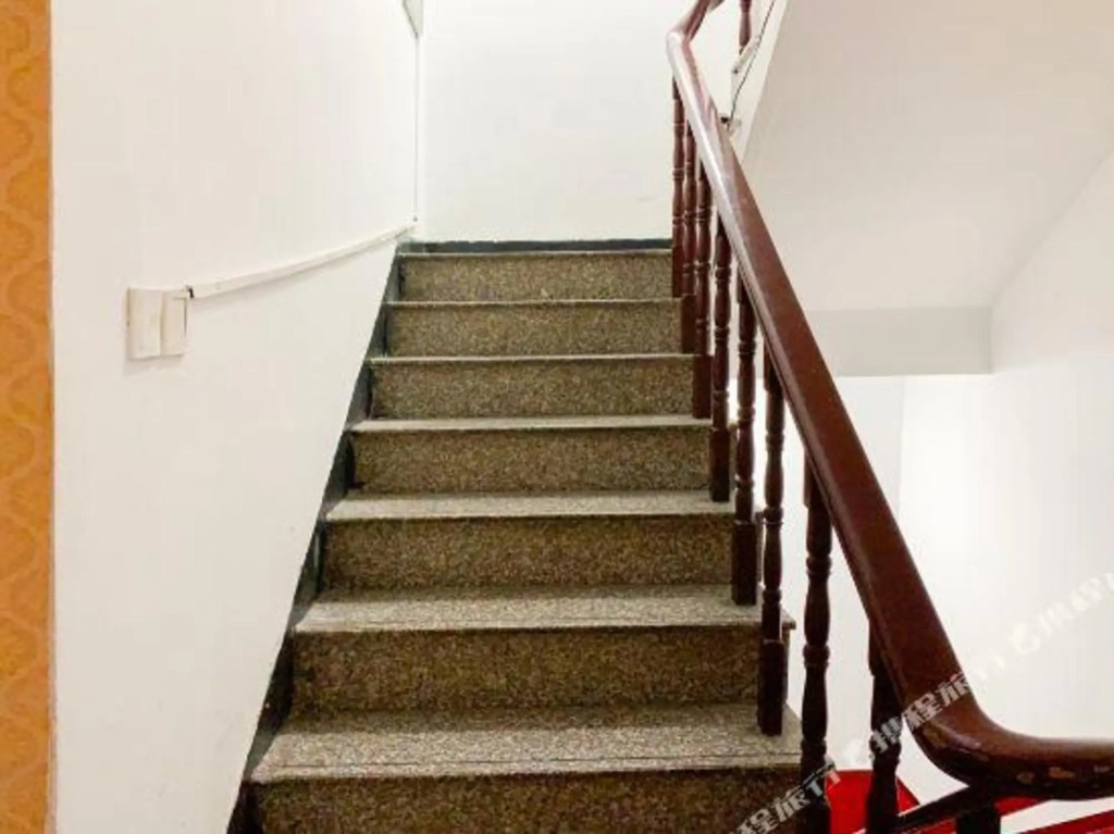 100% Hotel (Ankang Hanbin Branch)