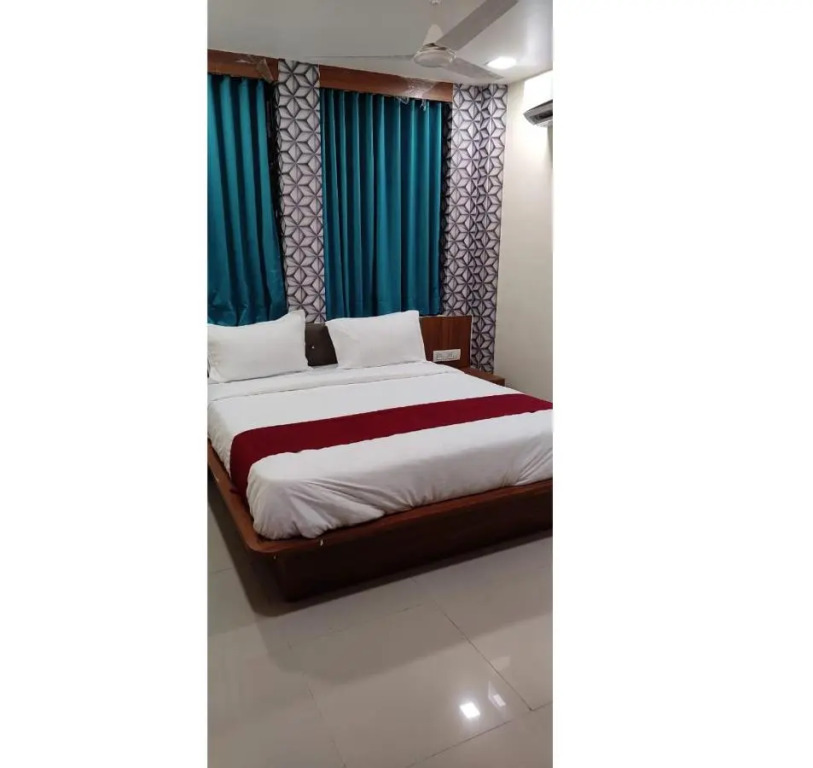 Hotel Red Rose
