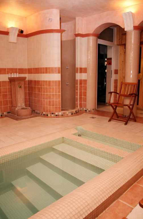 Lévay Villa Hotel