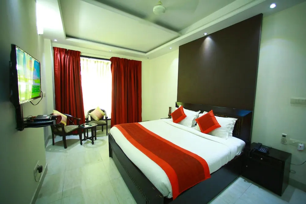 Sparklin Suites