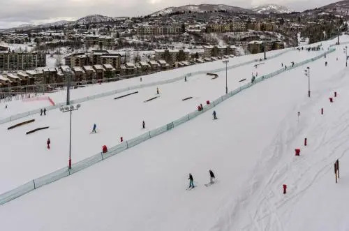 Edgemont 2701 - Luxury Ski-in Ski-out Condo