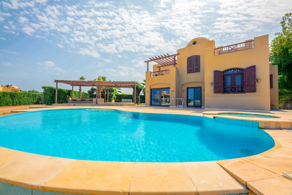 VESTA - Luxury Villa - 5 BR - Sabina