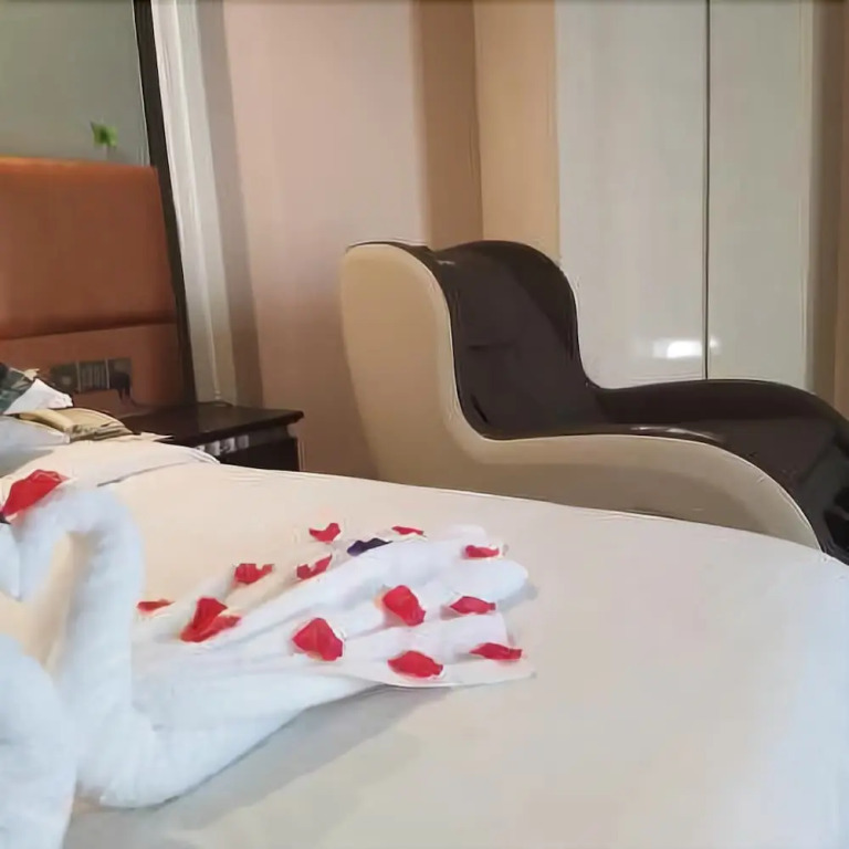 Starway Hotel