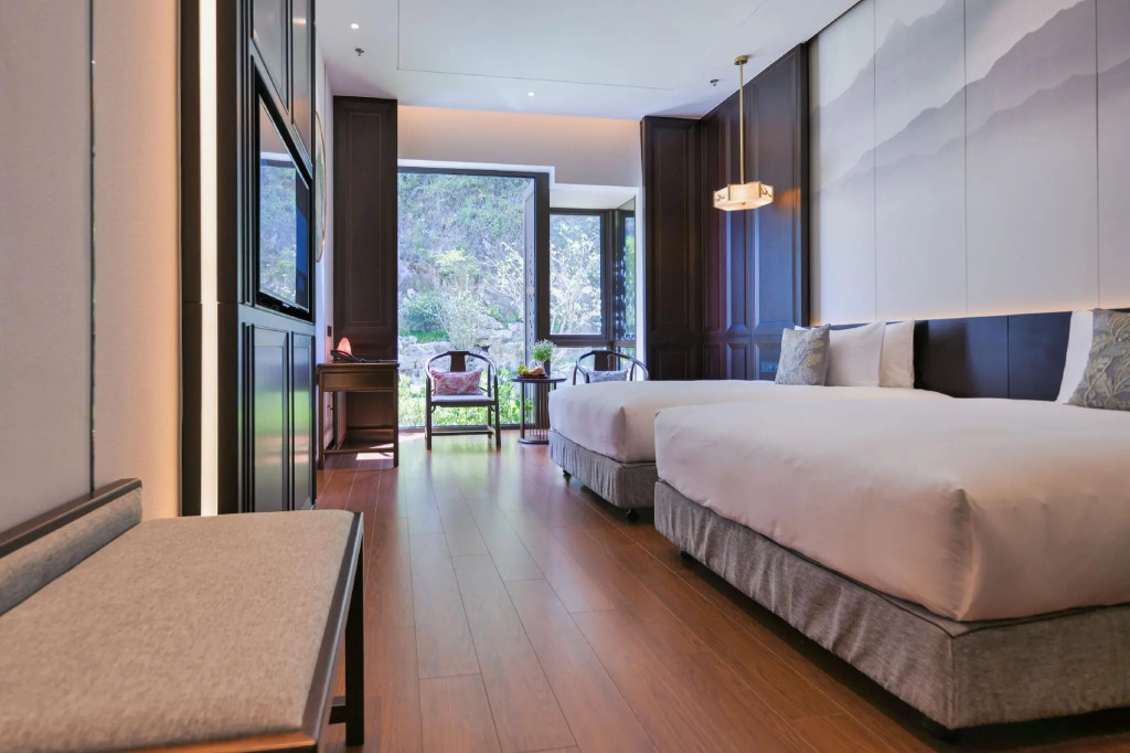 S&N Phoenix Comfort Villa