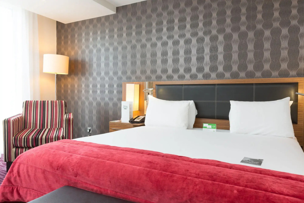 Holiday Inn Manchester-Mediacityuk by IHG