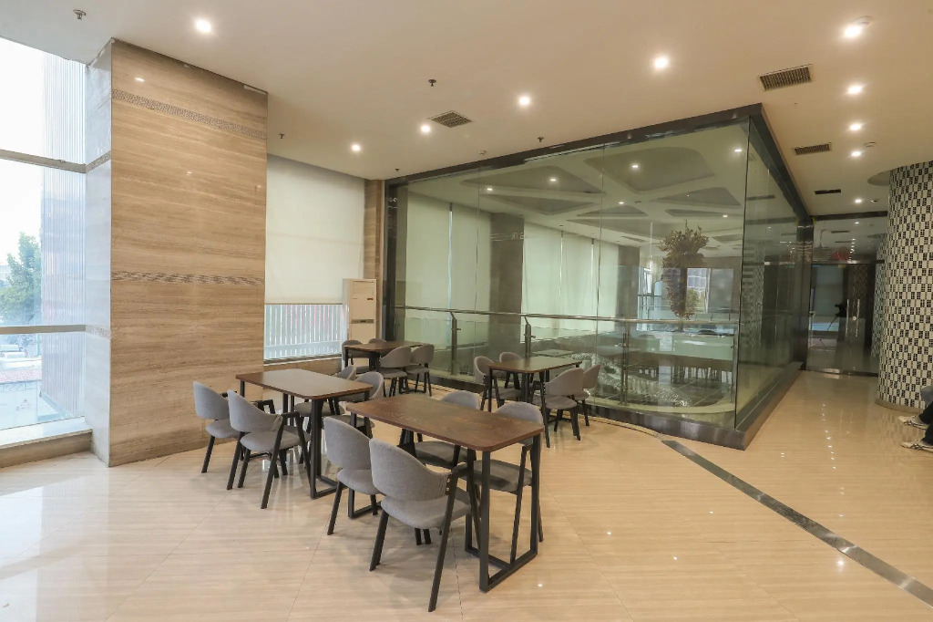 Starway Hotel Xuzhou Fengxian Bus Station