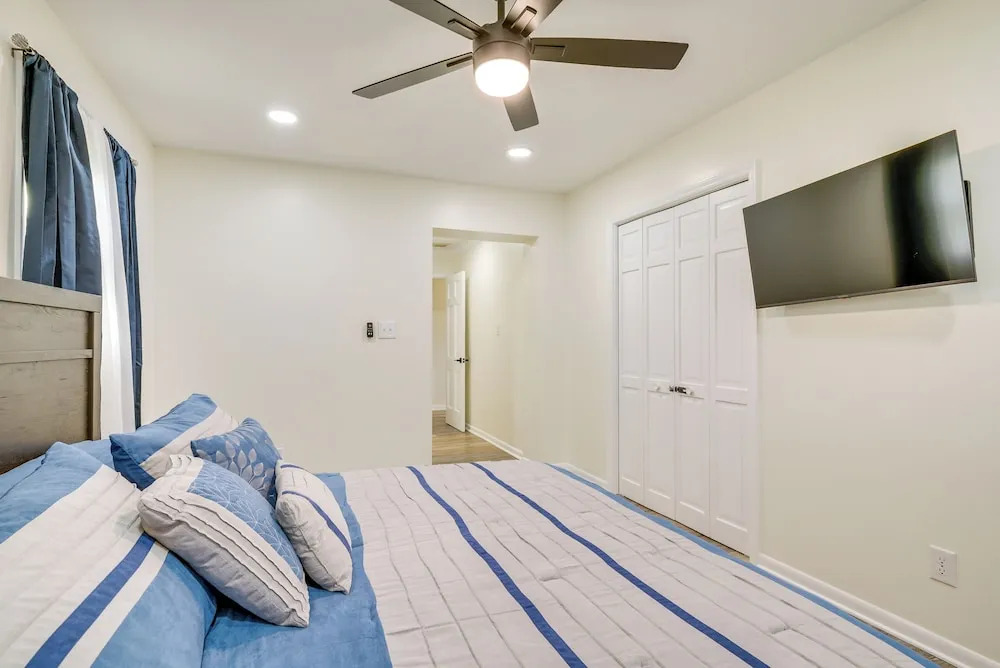 Hiking, Blackjack & More! Charming Home in Grover