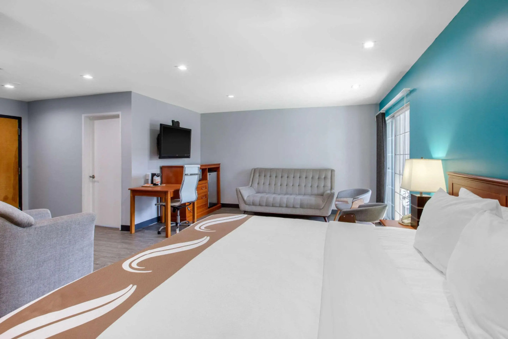 Quality Inn Near Hollywood Walk of Fame