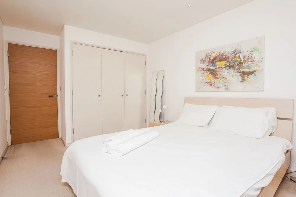 Central 1 Bed near Paddington Station w/ Terrace