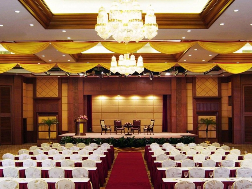 Gladden Hotel Shilong