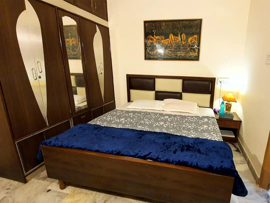 Aditya Premium HomeStay- Furnished Air Conditioned- 2BHK