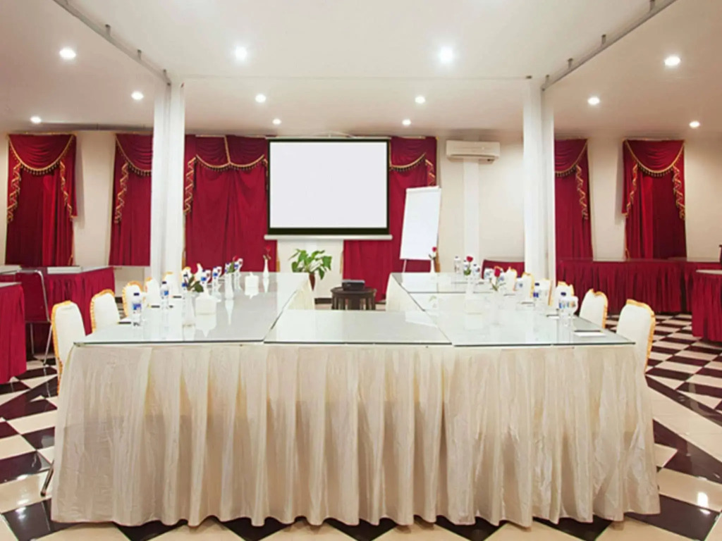 F Hotel Jakarta
