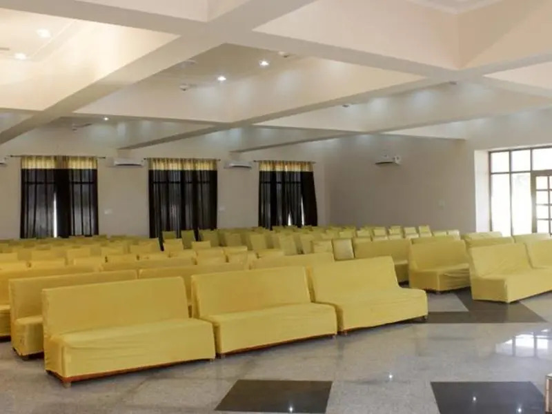 Geetanjali Hotel & Motel