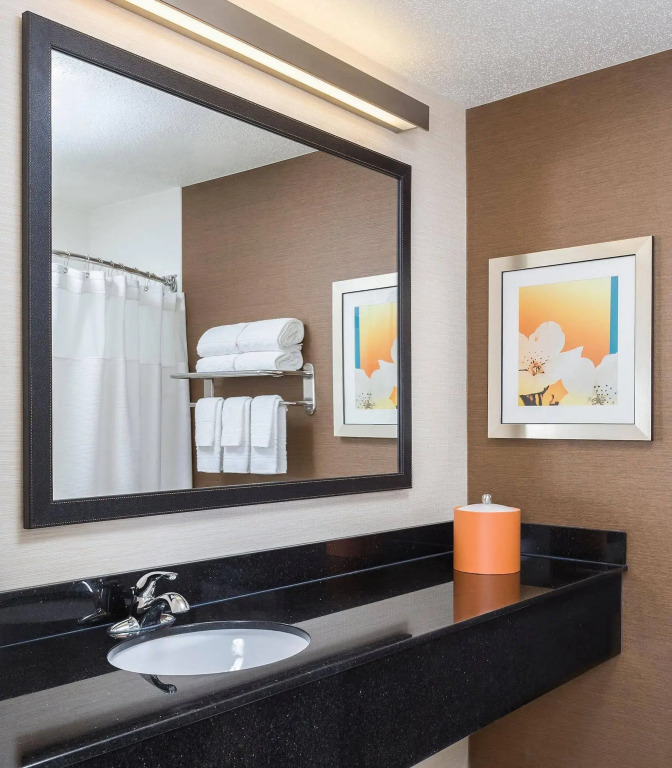 Fairfield Inn & Suites Mansfield Ontario
