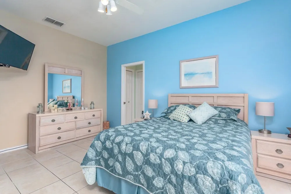 Sunset Lakes Villas