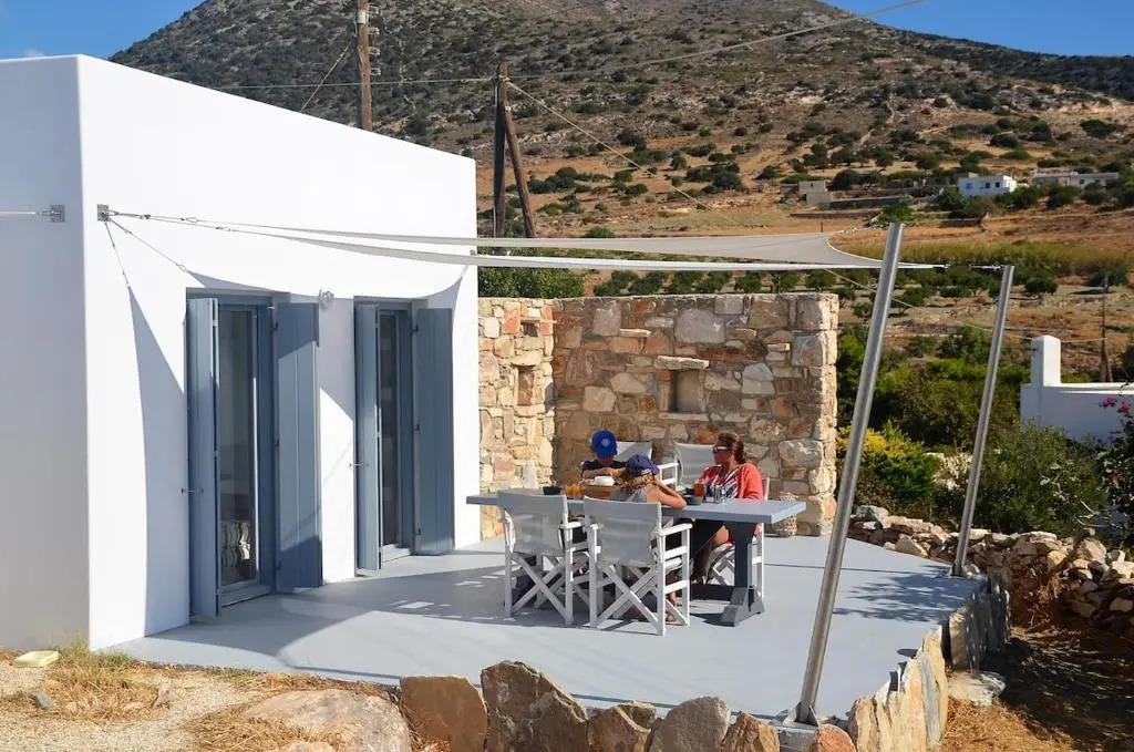 The Hedonist Square cycladic house with sea view
