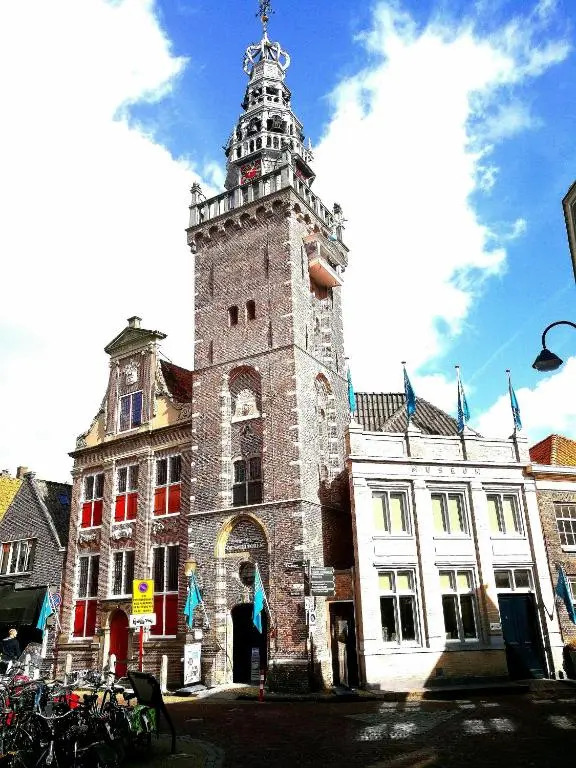 The Dutch Buoy