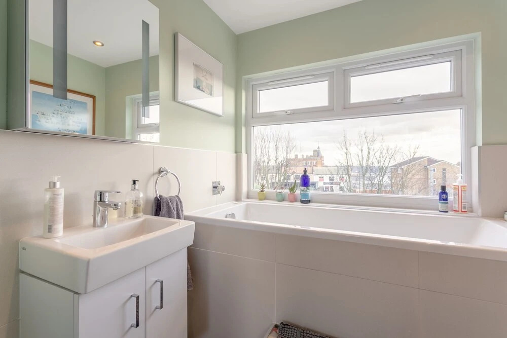 Spacious Property in Kensal Green