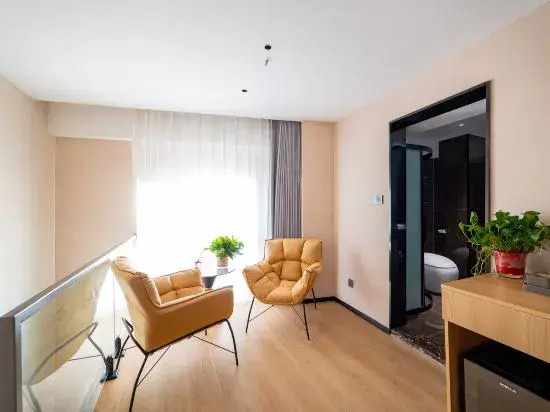 Mechari Hotel (Qingdao Zhanqiao Zhongshan Road Subway Station)