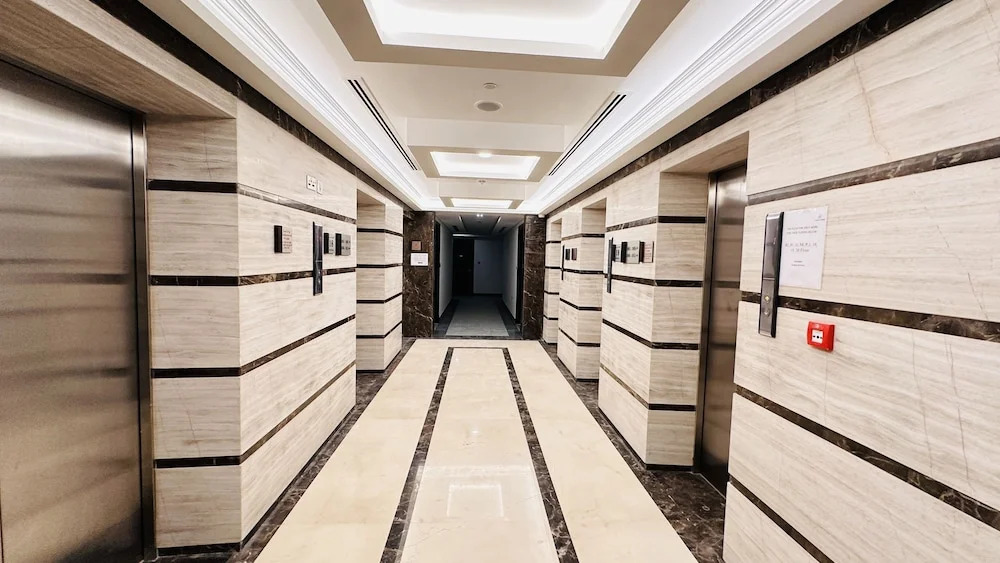 Upscale Studio Apartment Palm View with Big Balcony Free Parking by Belvilla