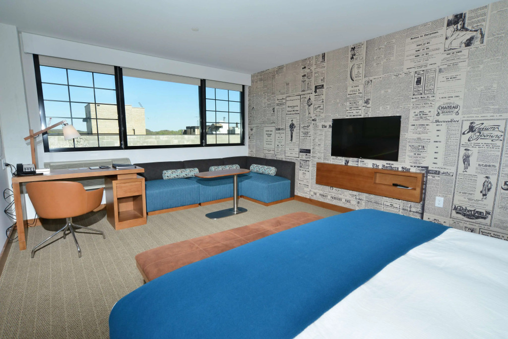 The Lismore Hotel Eau Claire - a DoubleTree by Hilton