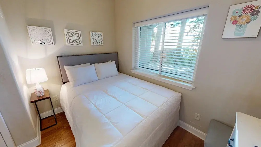 Alerio 103e 2 Bedroom Condo
