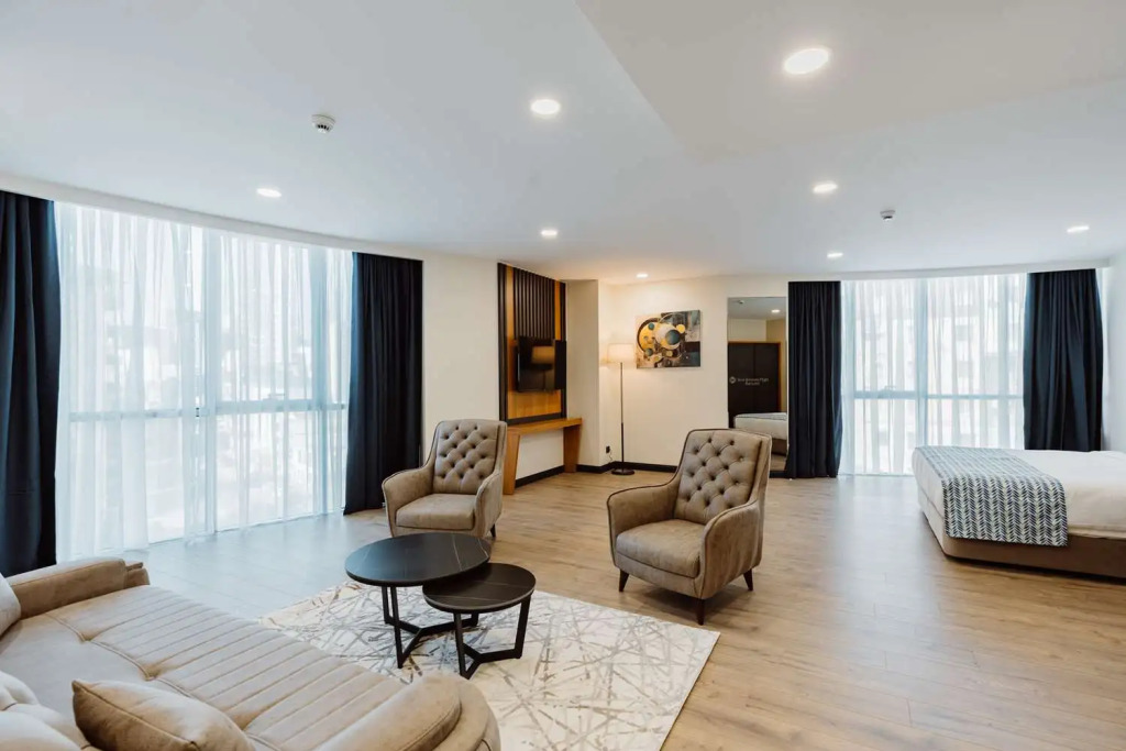 Отель Best Western Plus «Батуми»