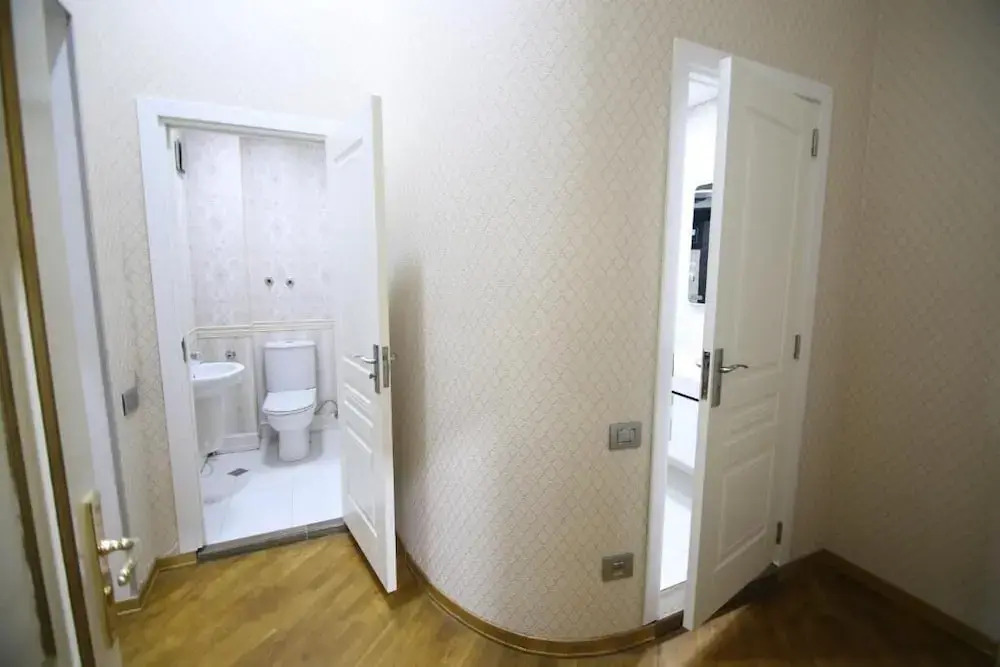 Pilot Baku Hotel