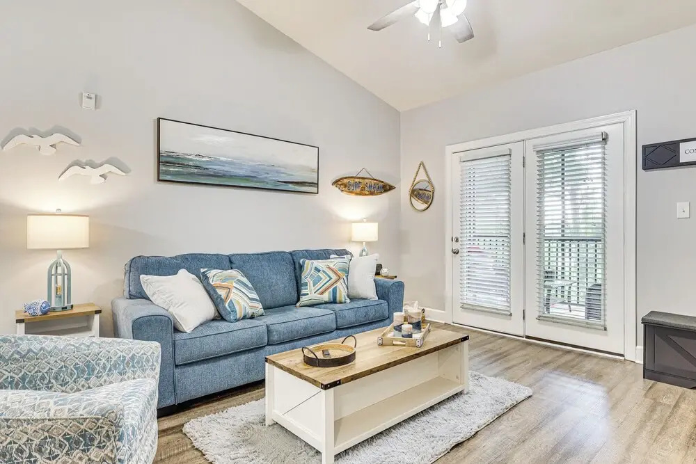 3 Mi to Owa: Modern Condo w/ Resort Pool!