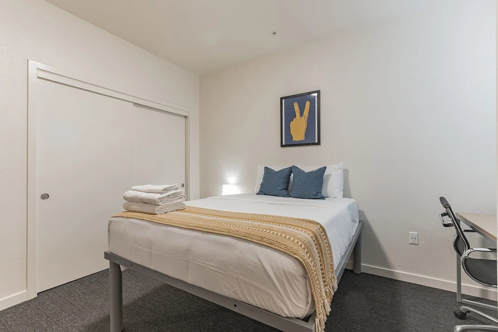 Modern Apartment With Upgraded Amenities Near CSU
