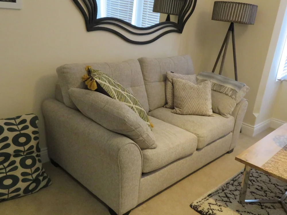 Stracey Road Apartment