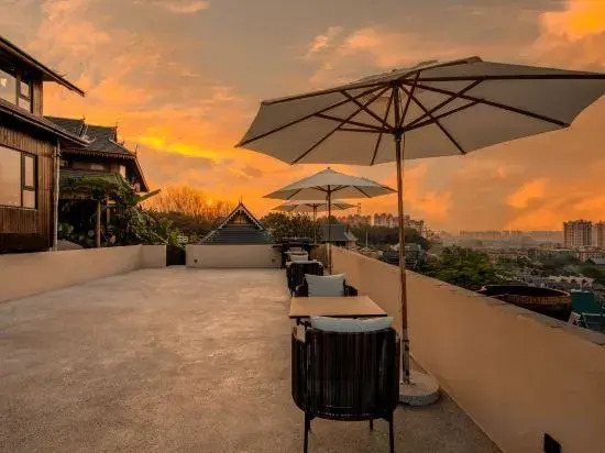 Xishuangbanna Jinghong Suyin Banshan Panoramic Villa B&B